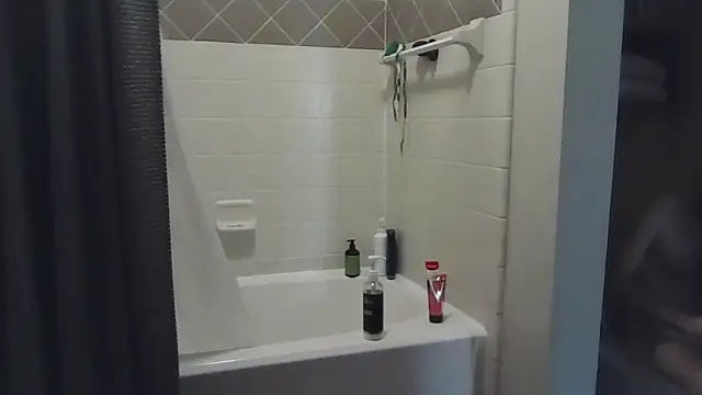 Snapshot of whowantsacreampie chatting on October 7, 2:25 pm whowantsacreampie online show from October 7, 2:25 pm