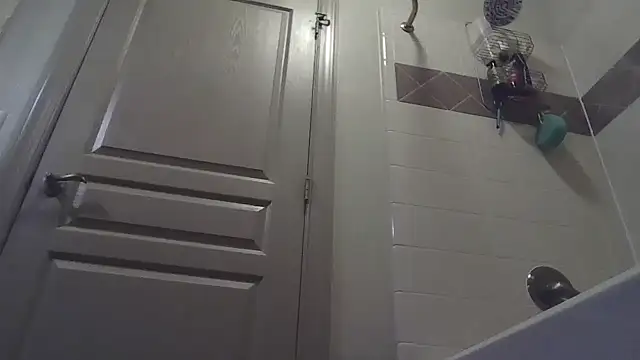 Snapshot of whowantsacreampie chatting on October 22, 11:43 am whowantsacreampie online show from October 22, 11:43 am