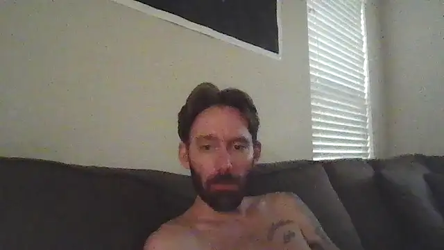 Snapshot of whowantsacreampie chatting on November 5, 10:32 pm whowantsacreampie online show from November 5, 10:32 pm