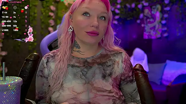 BlackedBarbie online show from October 3, 12:57 pm