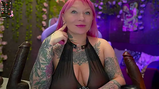 BlackedBarbie online show from October 5, 7:45 pm