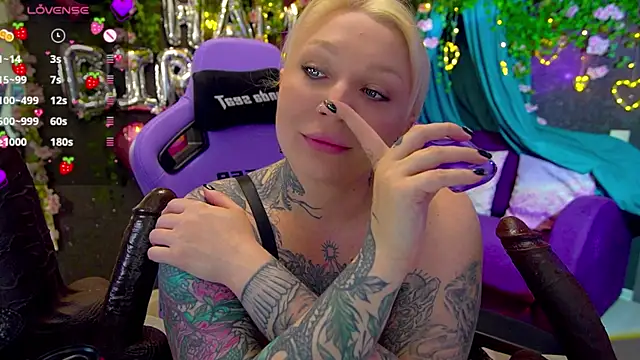 BlackedBarbie online show from June 19, 7:06 pm