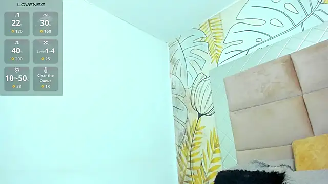 Snapshot of sexyvioletvalerious chatting on February 6, 8:07 am sexyvioletvalerious online show from February 6, 8:07 am