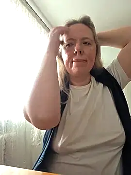 Irina3718 online show from February 17, 9:06 am