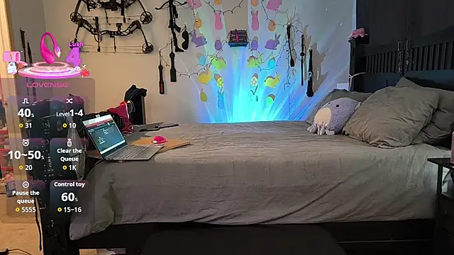 KinkyBratandDaddy online show from April 7, 1:39 am