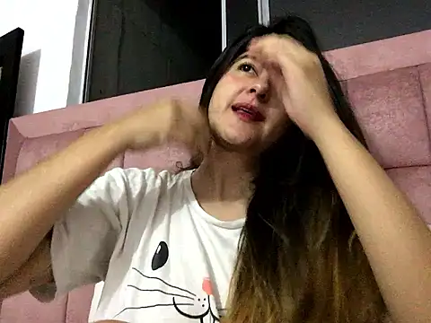 skyler1195 online show from January 16, 7:23 am