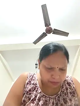 Arohi35 online show from September 18, 5:04 pm