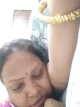Arohi35 online show from July 15, 9:42 pm