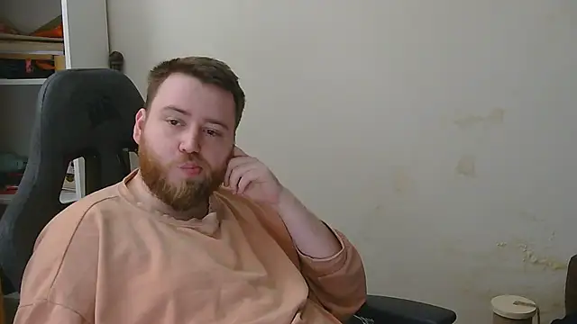 Snapshot of orangegummybear chatting on February 15, 11:56 pm orangegummybear online show from February 15, 11:56 pm