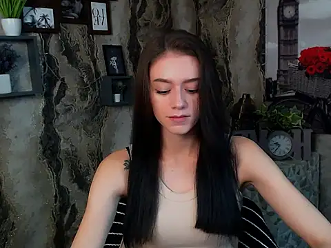 LanaTey online show from October 30, 2:40 pm