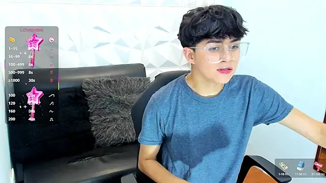 Snapshot of Sam_Daves chatting on October 17, 3:03 pm Sam Daves online show from October 17, 3:03 pm