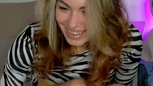 SweetDarling7 online show from December 2, 10:42 am