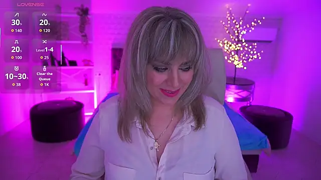 CandyLadyyy online show from May 21, 7:54 pm