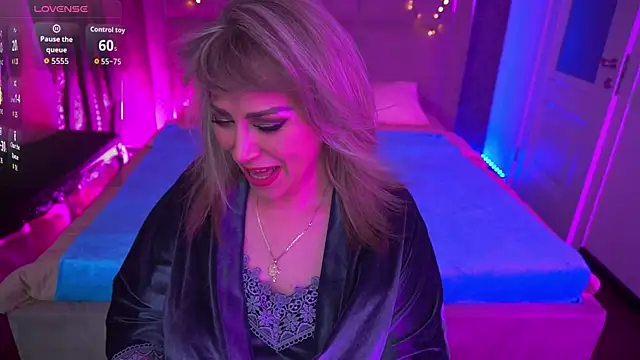 CandyLadyyy online show from June 4, 8:59 pm