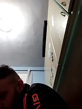 Francescodicristina44 online show from March 4, 11:44 pm