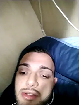 Francescodicristina44 online show from April 12, 2:44 pm