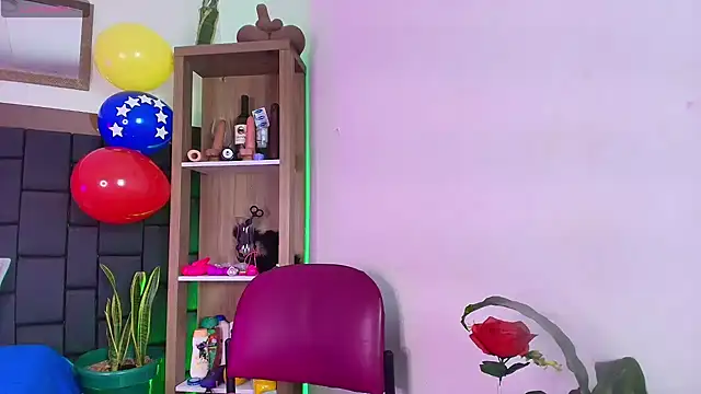EllenaBoobs  online show from July 9, 3:54 am