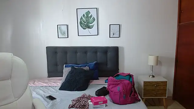 mia velvet1 online show from November 20, 2:06 pm