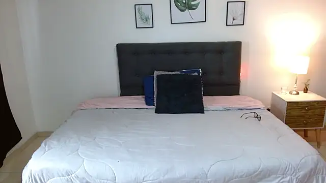 mia velvet1 online show from November 26, 2:07 pm