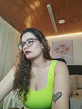 Rose Thompson1 online show from July 9, 1:26 pm