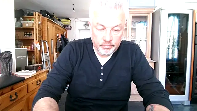 Snapshot of Berg_Boy chatting on March 20, 11:16 am Berg Boy online show from March 20, 11:16 am