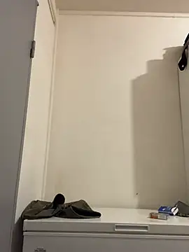 Hugo34bg online show from February 11, 4:45 pm