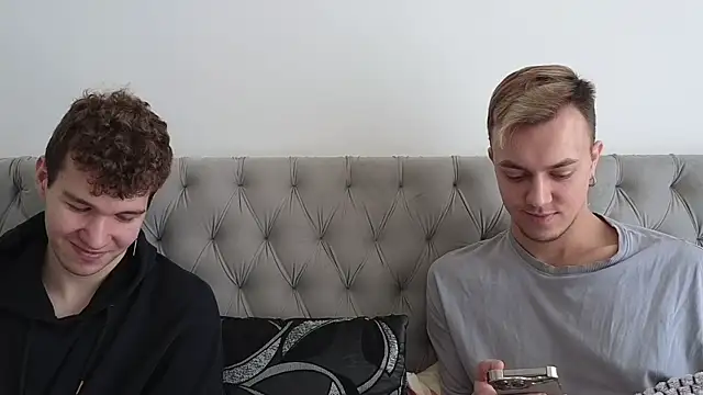 Snapshot of boys_sobolisha chatting on January 19, 9:02 am boys sobolisha online show from January 19, 9:02 am