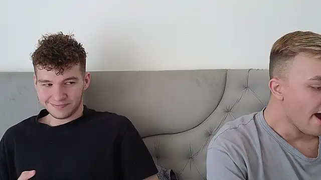 Snapshot of boys_sobolisha chatting on February 3, 9:14 am boys sobolisha online show from February 3, 9:14 am