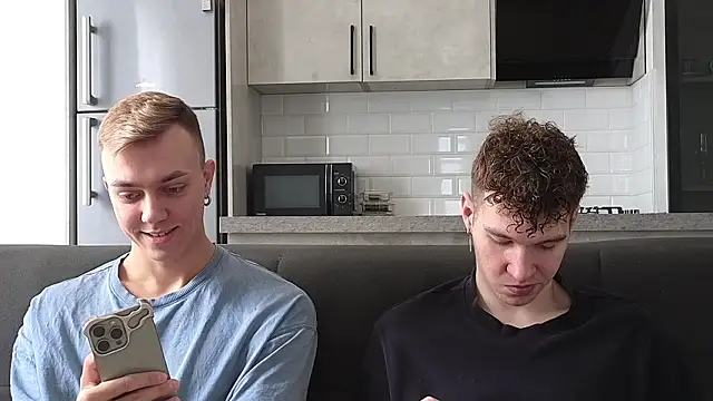 Snapshot of boys_sobolisha chatting on February 6, 8:40 am boys sobolisha online show from February 6, 8:40 am