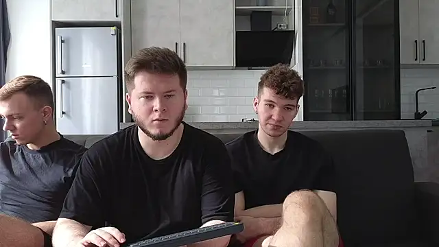 Snapshot of boys_sobolisha chatting on February 9, 9:13 am boys sobolisha online show from February 9, 9:13 am