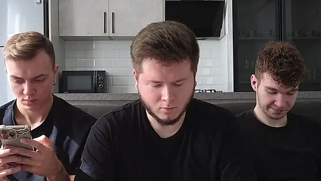 Snapshot of boys_sobolisha chatting on February 18, 9:16 am boys sobolisha online show from February 18, 9:16 am