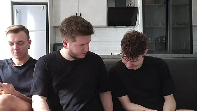 Snapshot of boys_sobolisha chatting on February 20, 8:49 am boys sobolisha online show from February 20, 8:49 am