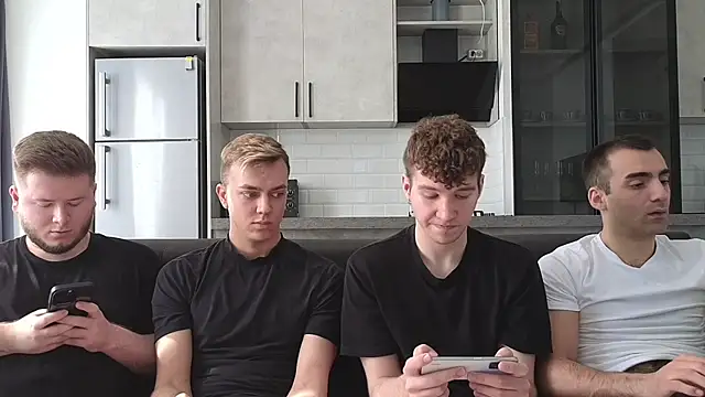 Snapshot of boys_sobolisha chatting on February 25, 10:03 am boys sobolisha online show from February 25, 10:03 am