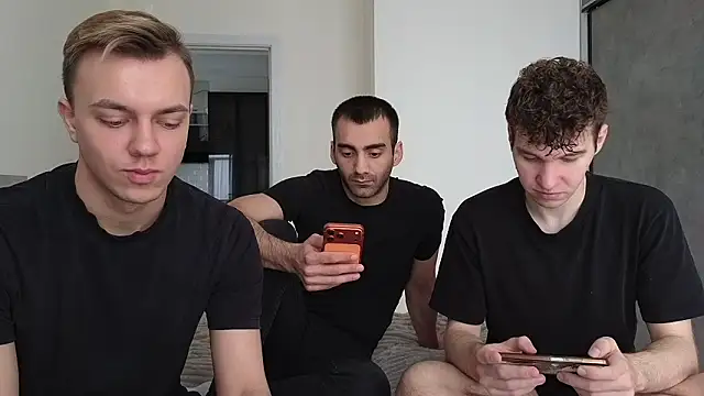 Snapshot of boys_sobolisha chatting on March 1, 8:49 am boys sobolisha online show from March 1, 8:49 am