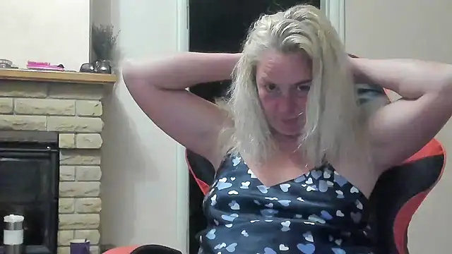 Snapshot of my_Kazka chatting on July 7, 5:50 pm my Kazka online show from July 7, 5:50 pm