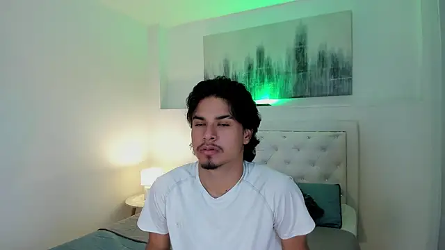 MathewAdams online show from January 8, 6:32 pm