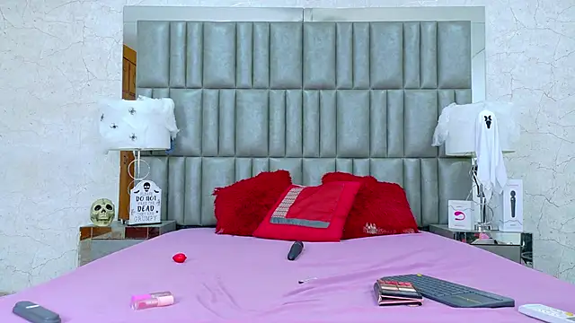 CamilaJohnston online show from October 16, 8:32 pm