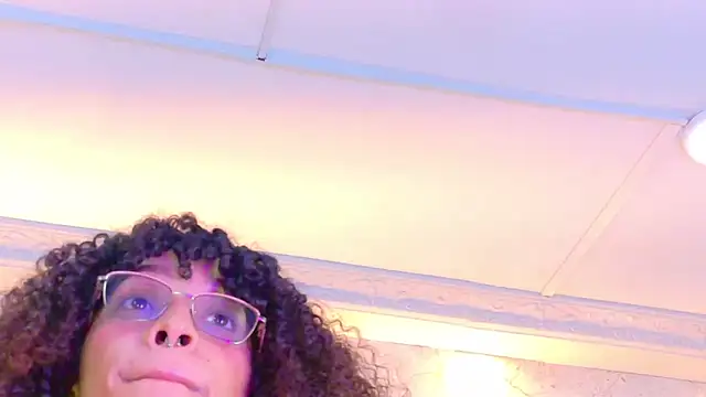 CamilaJohnston online show from March 4, 7:53 pm