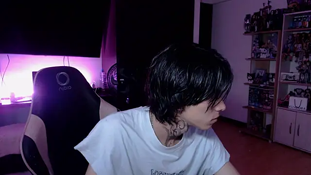 xIce Boy online show from December 4, 12:14 pm