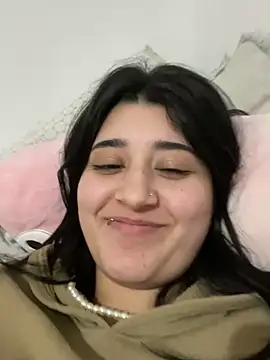 Snapshot of SashaLuss_ chatting on March 21, 5:02 pm SashaLuss online show from March 21, 5:02 pm