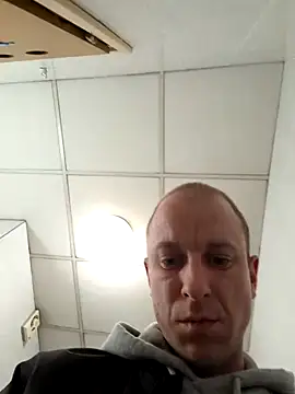 svenpfeifer online show from March 17, 6:51 am