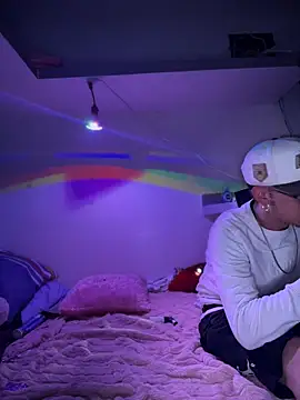 LoganPeny online show from November 17, 5:35 am