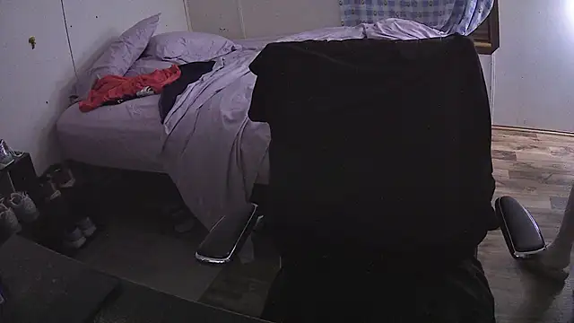 Muffdiver718 online show from March 20, 10:32 am