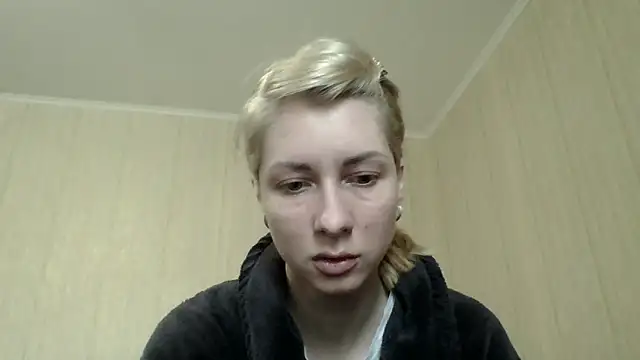 Snapshot of _Black-Panther_ chatting on May 17, 8:01 am Black-Panther online show from May 17, 8:01 am