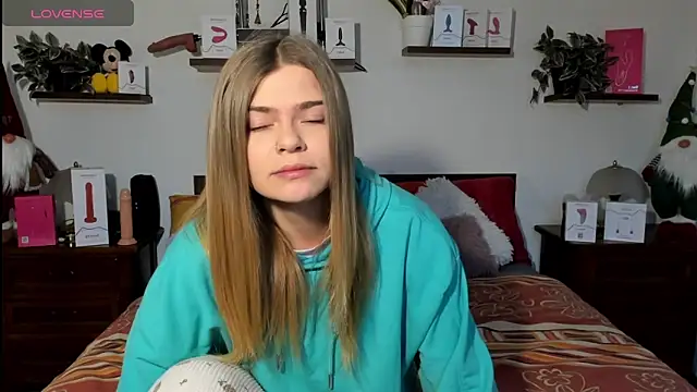 HaleyReedme online show from January 8, 7:54 am