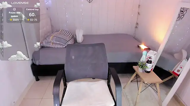 Brithanycullen online show from October 6, 11:35 pm