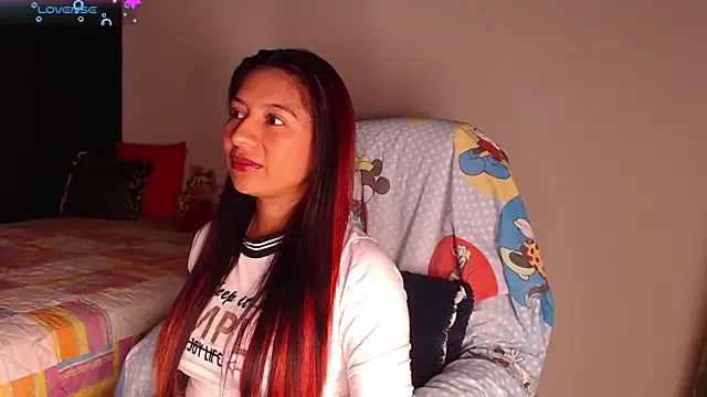 Snapshot of yes0225 chatting on September 26, 2:21 pm yes0225 online show from September 26, 2:21 pm