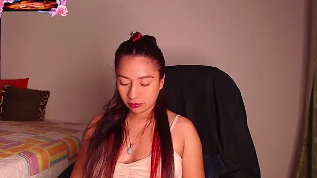 Snapshot of yes0225 chatting on October 13, 3:23 pm yes0225 online show from October 13, 3:23 pm