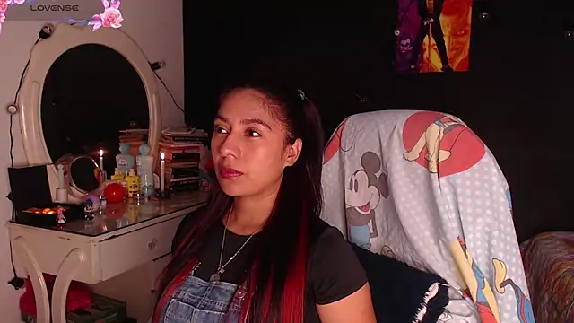 Snapshot of yes0225 chatting on October 22, 3:01 pm yes0225 online show from October 22, 3:01 pm