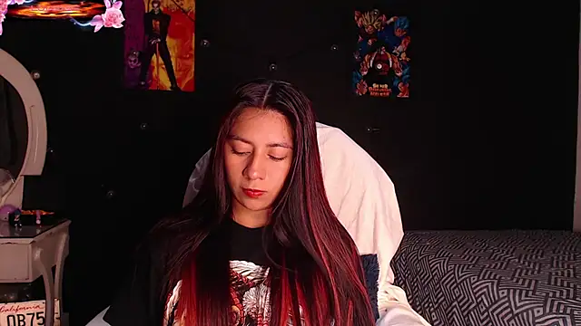 Snapshot of yes0225 chatting on November 4, 3:44 pm yes0225 online show from November 4, 3:44 pm